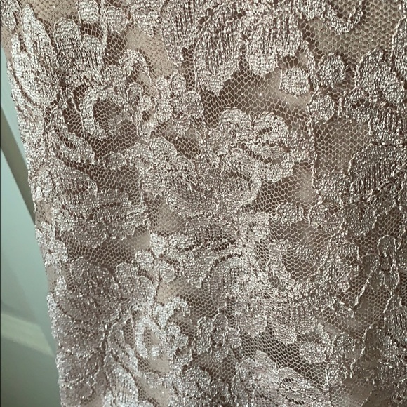 Dress - Picture 5 of 5